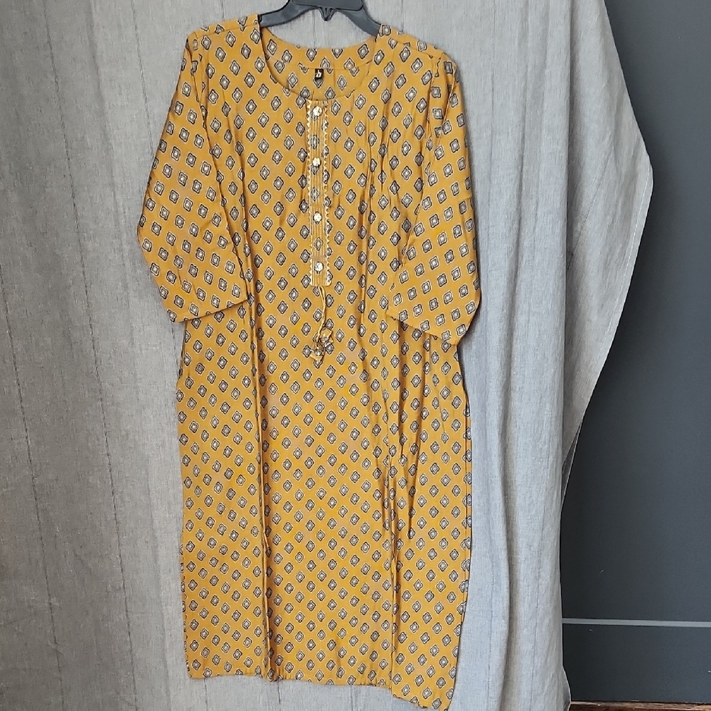 Yellow Printed Women Kurta with Tassel Tie